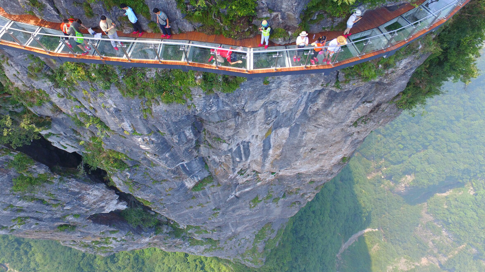 Tianmen Mountain Glass Skywalk